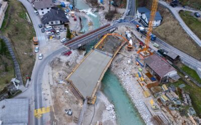 Betoniranje betonske konstrukcije mostu čez Kamniško Bistrico